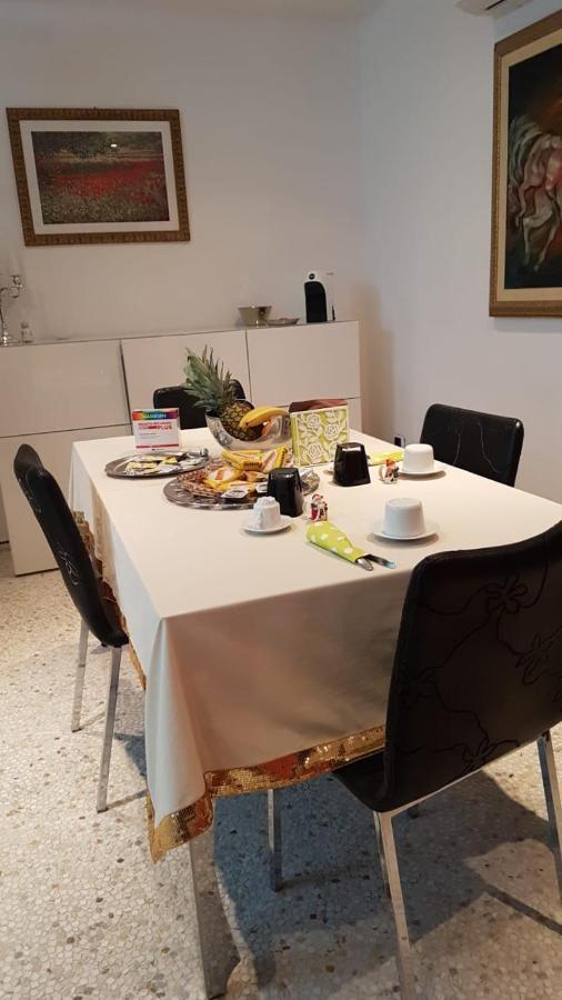 B&B Rossella Montoro Inferiore Eksteriør billede